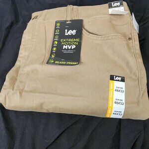 NWT Lee Extreme Motion MV Oscar Khakis Men's 48x32 Relaxed Fit New with tags